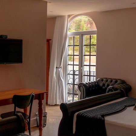 Vila Pugliesi Hotel Boutique Ленсойс Екстериор снимка