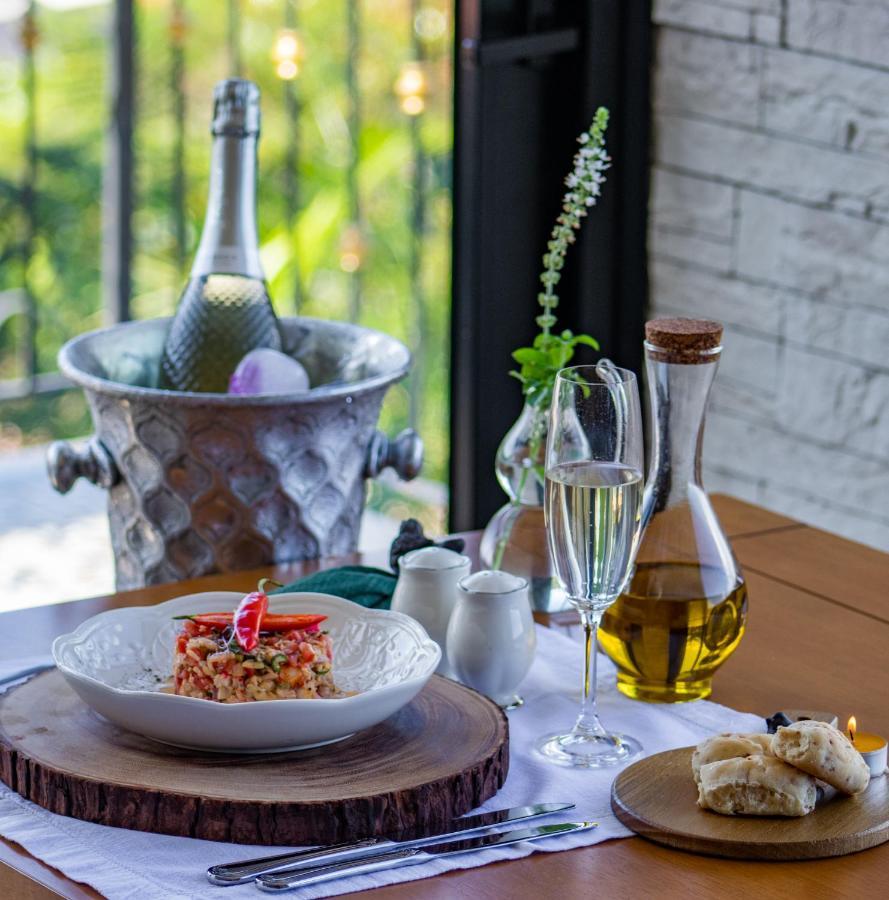 Vila Pugliesi Hotel Boutique Ленсойс Екстериор снимка