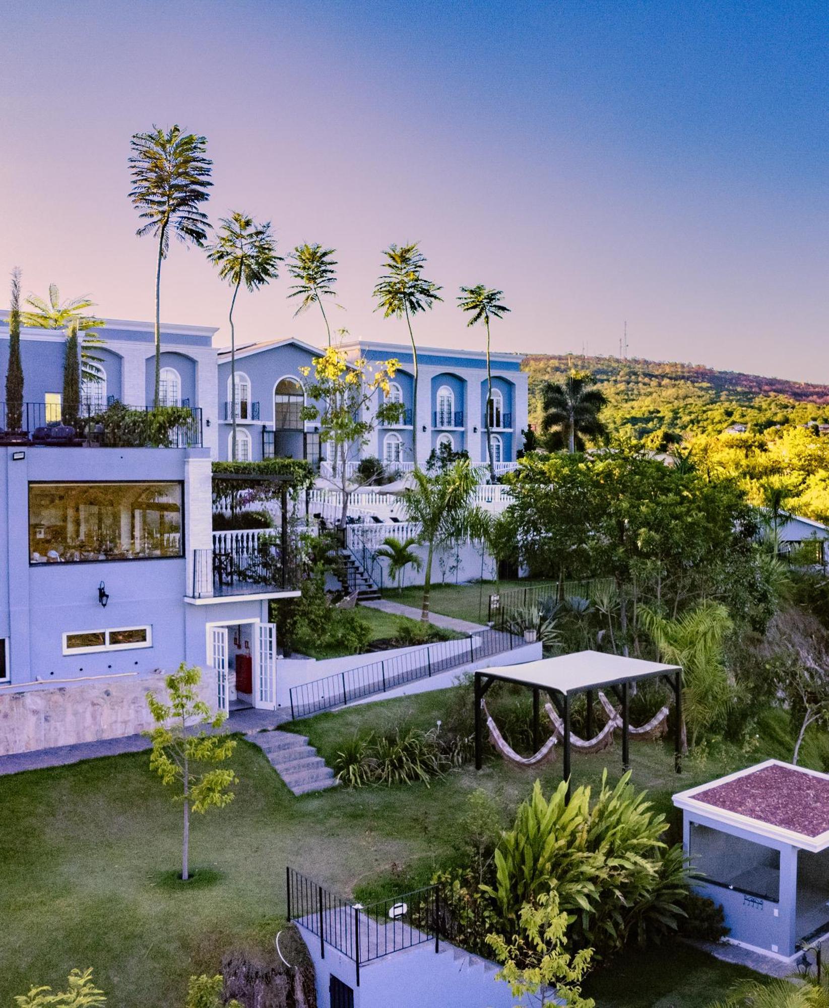 Vila Pugliesi Hotel Boutique Ленсойс Екстериор снимка