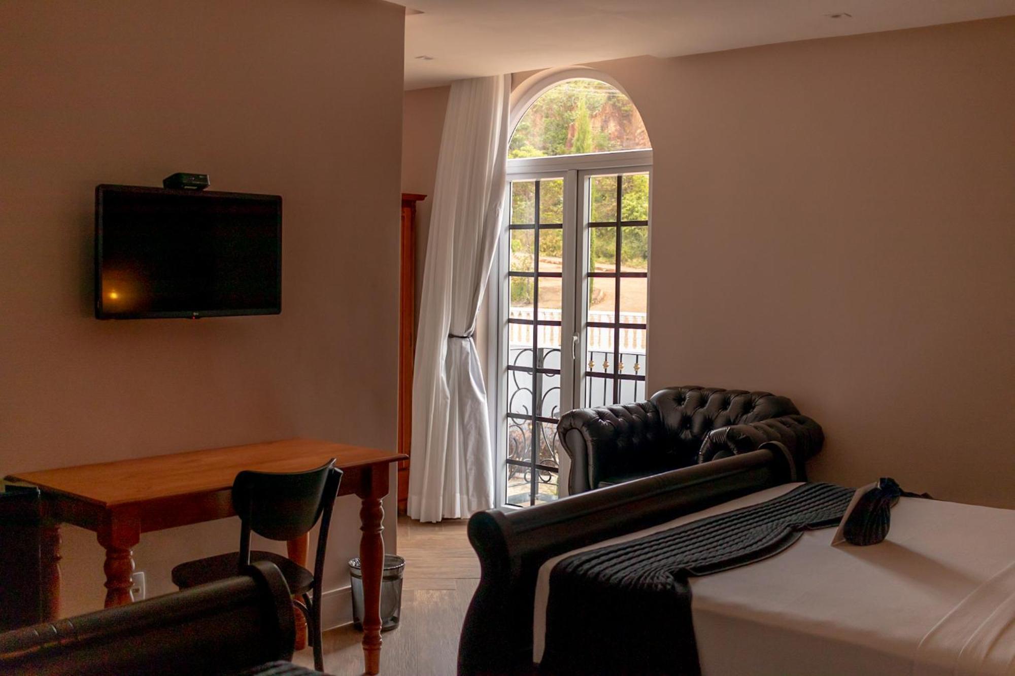 Vila Pugliesi Hotel Boutique Ленсойс Екстериор снимка